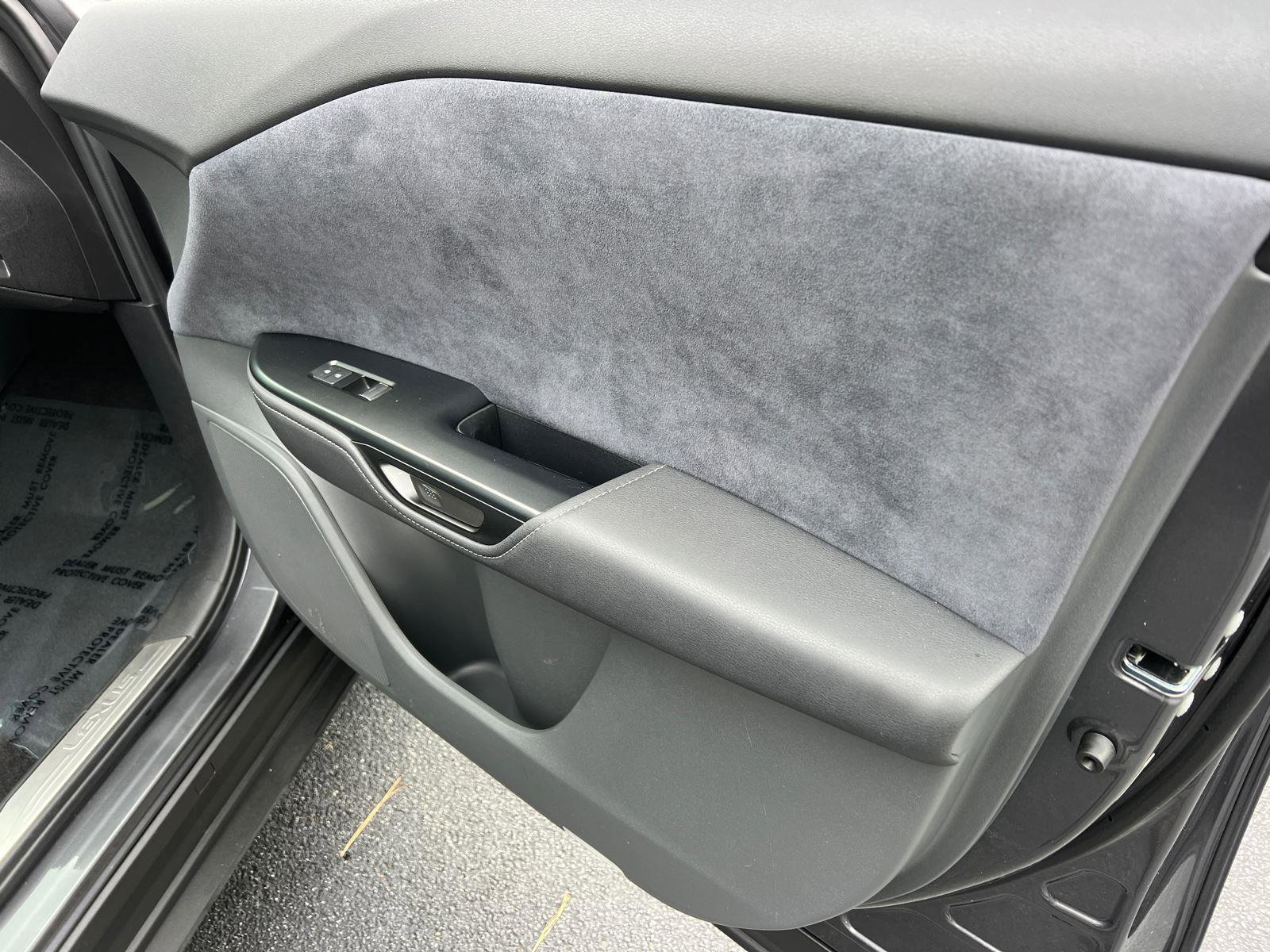 Certified 2023 Lexus RZ 450e Premium w/ Accessory Package (Z1) image 15