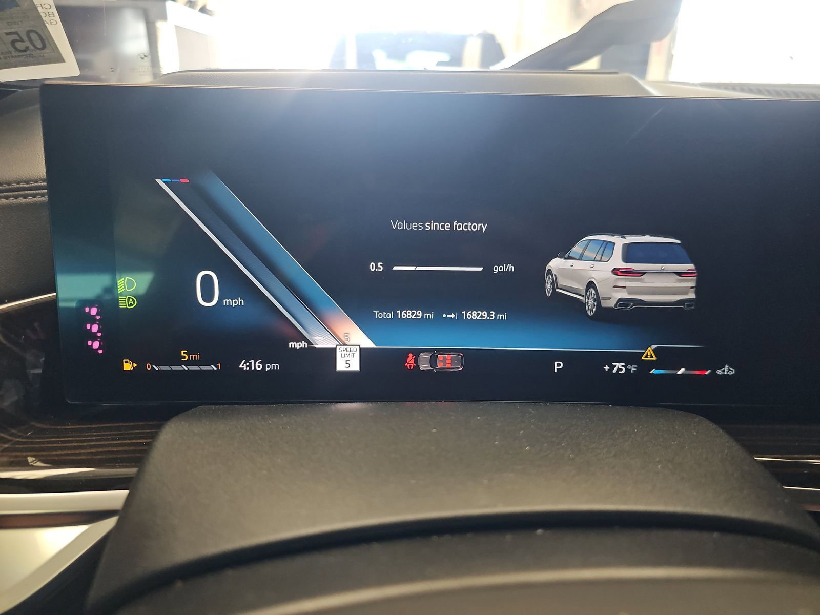 Used 2024 BMW X7 xDrive40i w/ Executive Package image 12