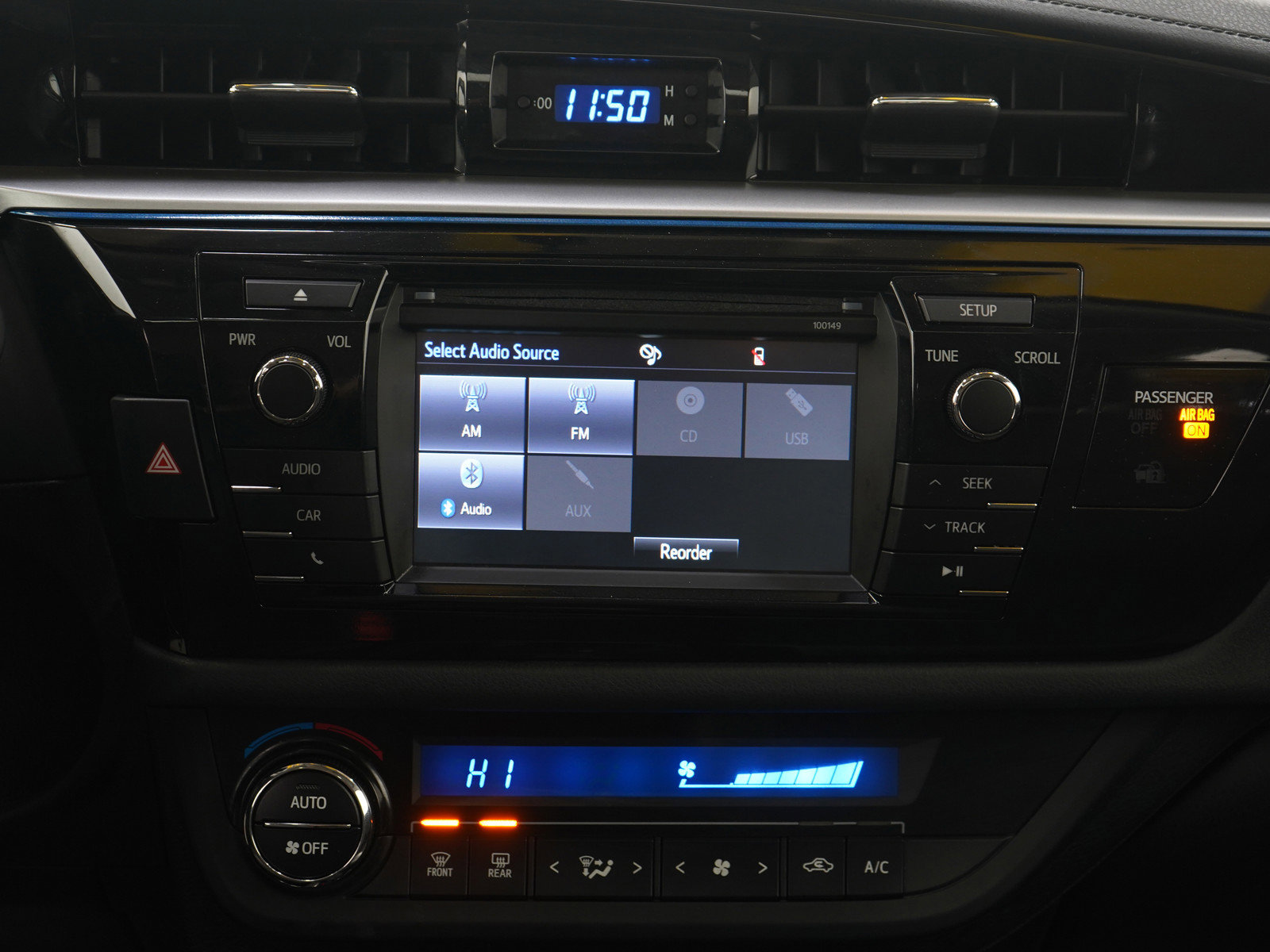 Used 2015 Toyota Corolla S image 16