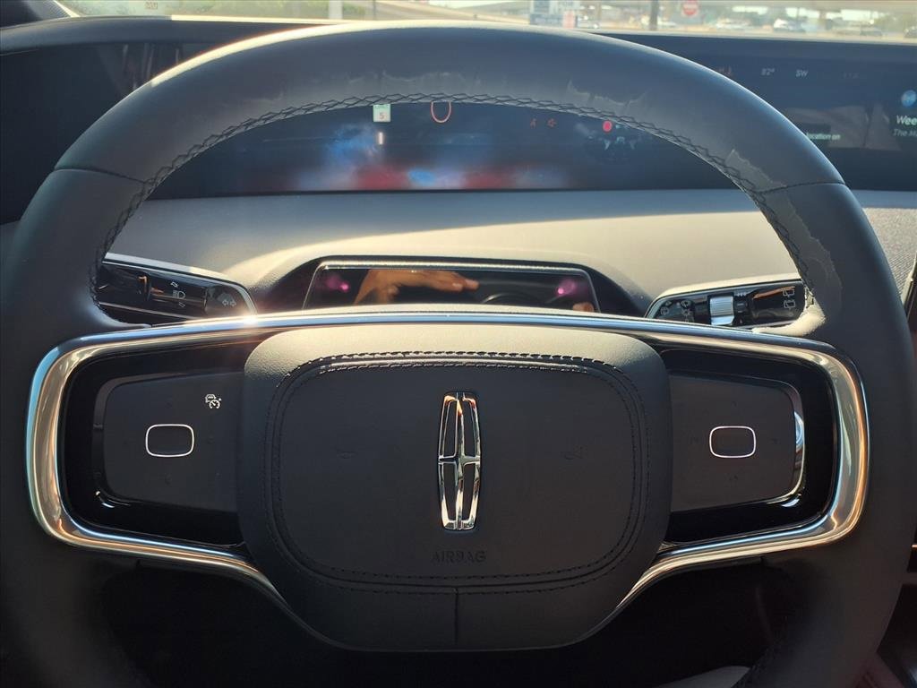 New 2026 Lincoln Nautilus Reserve image 5