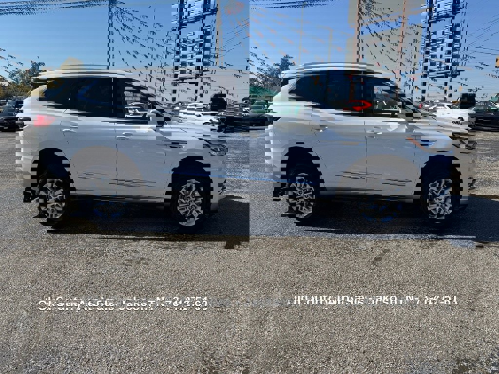 Used 2020 Buick Enclave Essence image 5