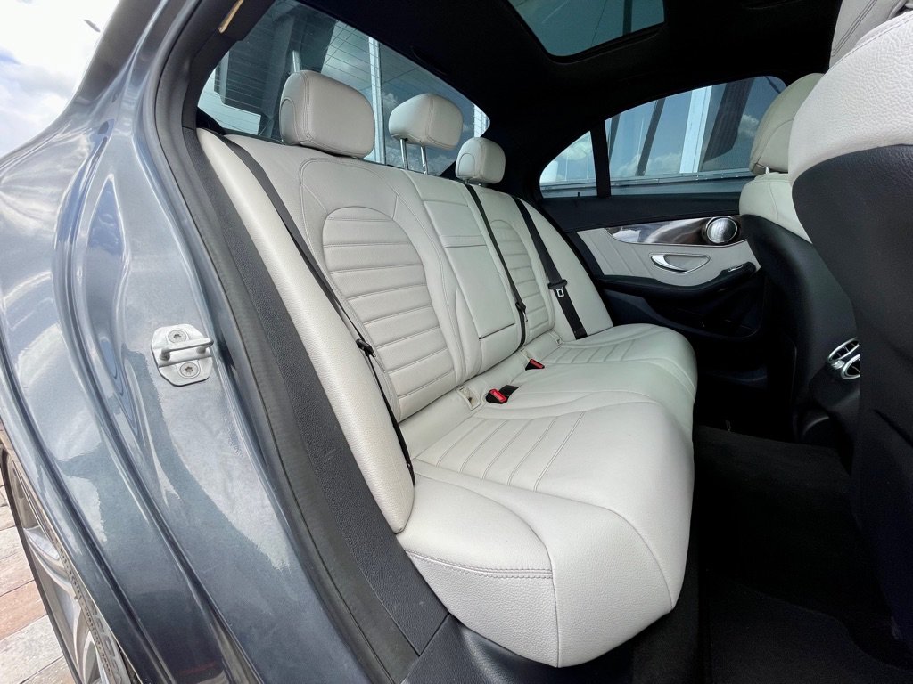 Used 2015 Mercedes-Benz C 400 4MATIC image 19