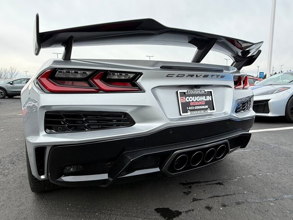 New 2026 Chevrolet Corvette Z06 w/ Stealth Interior Trim Package image 11