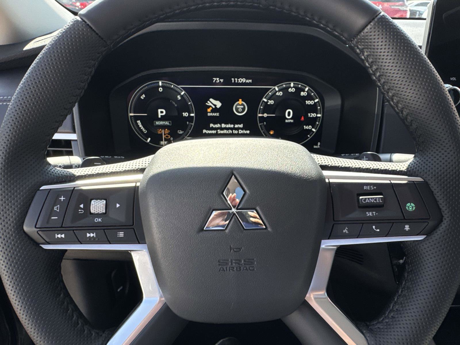 New 2025 Mitsubishi Outlander 4WD Plug-In Hybrid image 19
