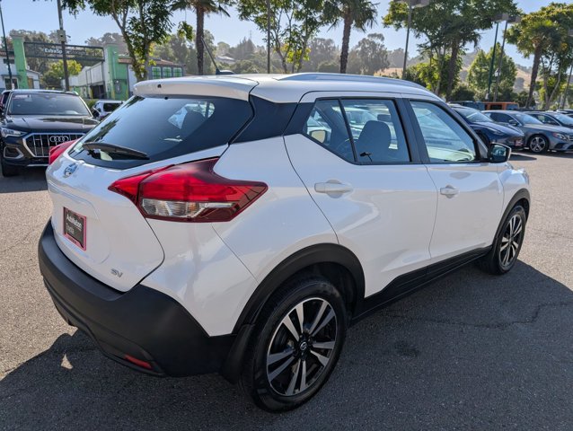 Used 2018 Nissan Kicks SV FWD image 5
