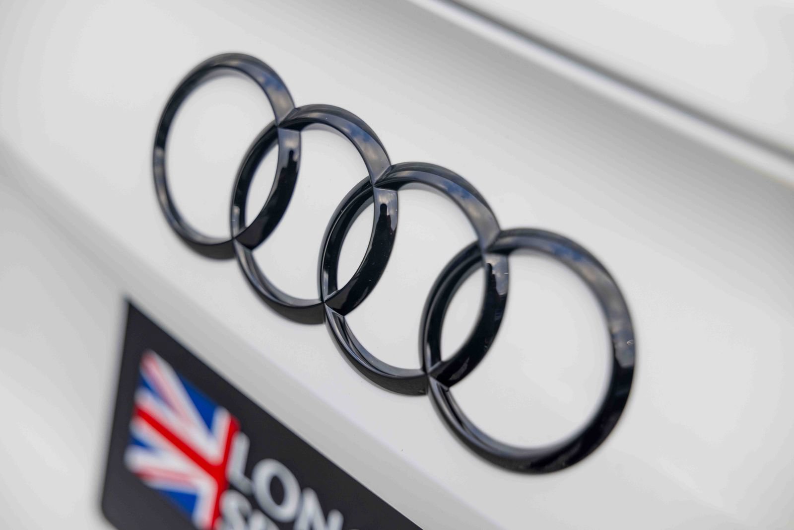 Used 2018 Audi R8 V10 RWD image 31