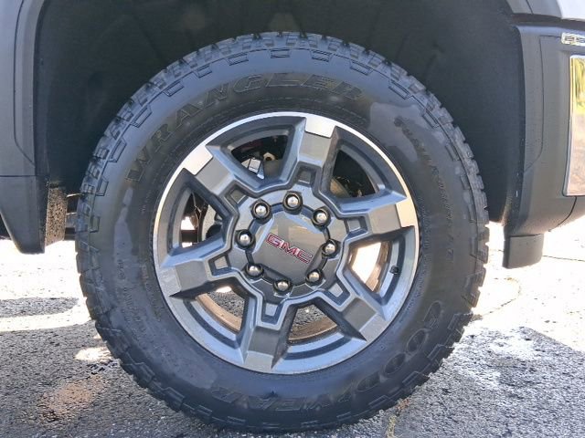 New 2026 GMC Sierra 2500 SLT w/ SLT Premium Package image 10