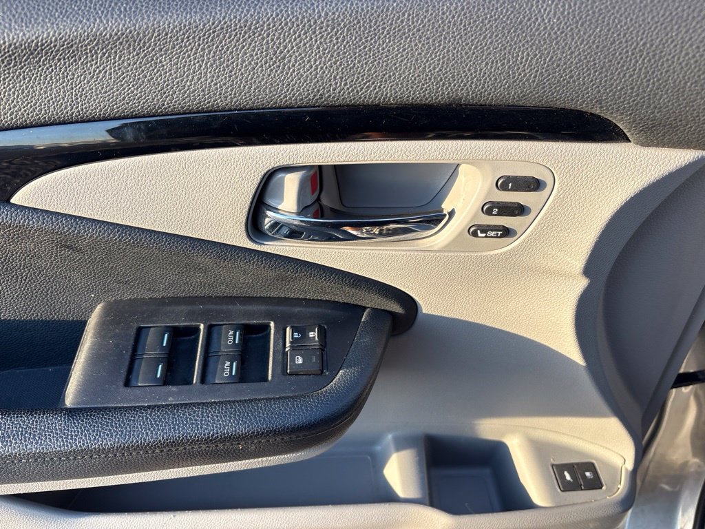 Used 2017 Honda Pilot Touring image 18