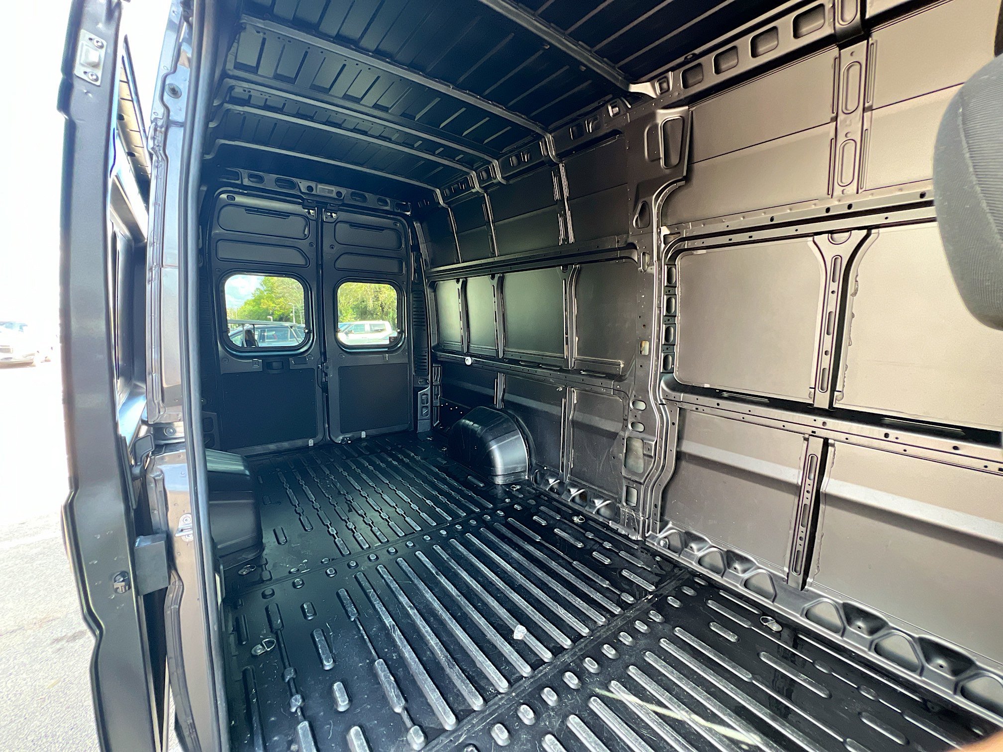 Used 2025 RAM ProMaster 3500 image 32