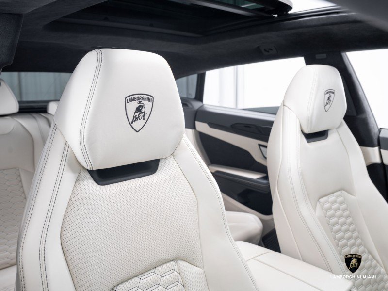 Used 2022 Lamborghini Urus image 41