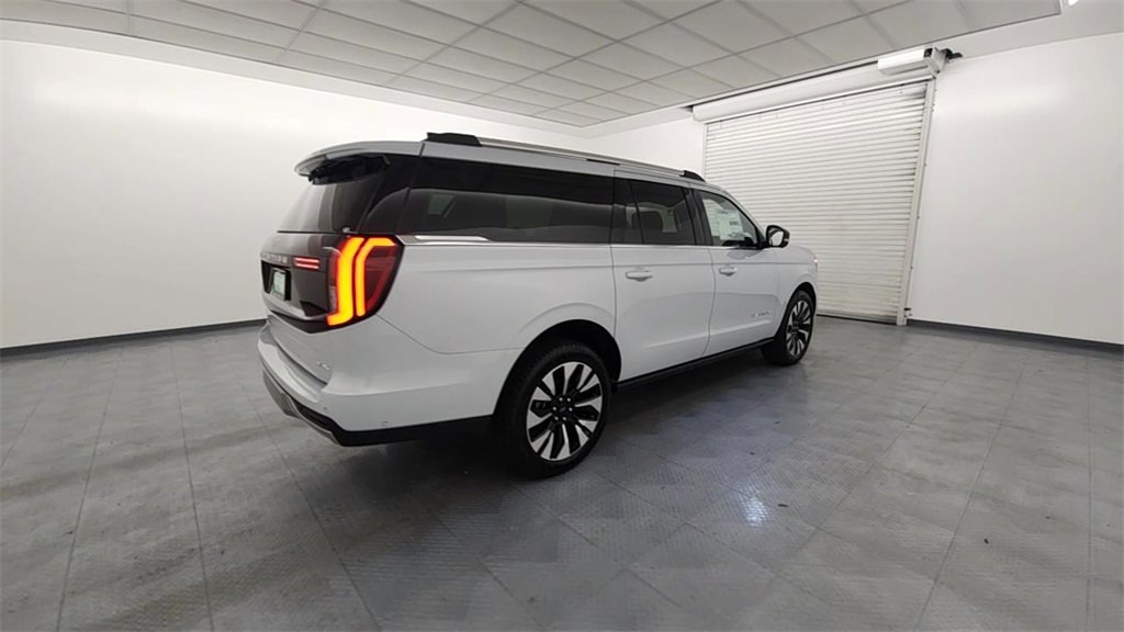 New 2025 Ford Expedition Max Platinum w/ Driver's Package image 8