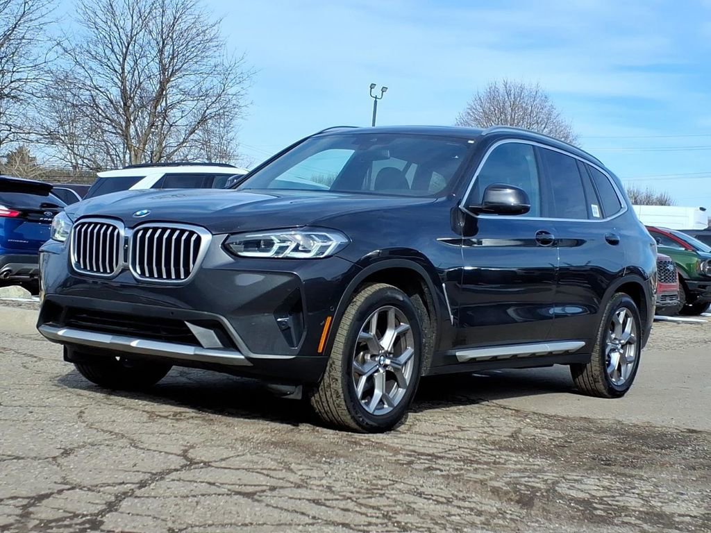 Used 2024 BMW X3 xDrive30i AWD/4WD image 1