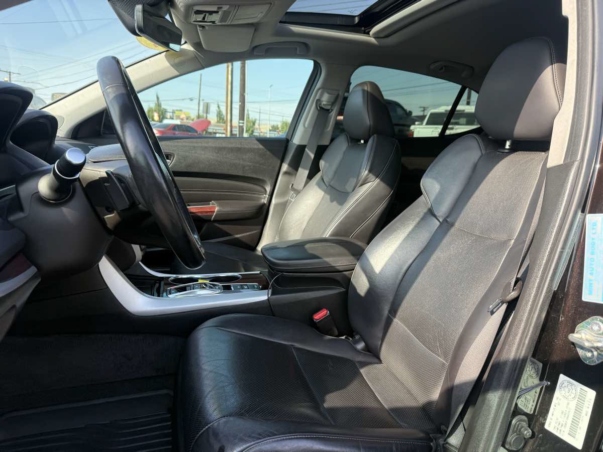 Used 2017 Acura TLX w/ Technology Package AWD/4WD image 10
