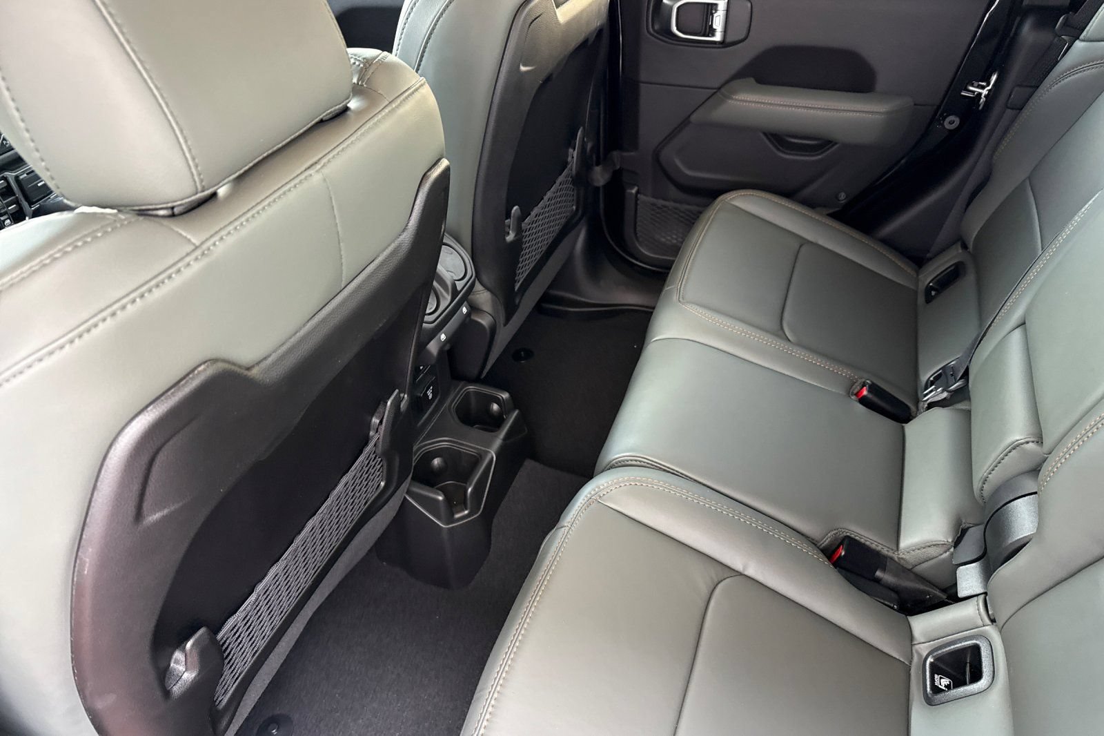 New 2026 Jeep Gladiator Mojave AWD/4WD image 13