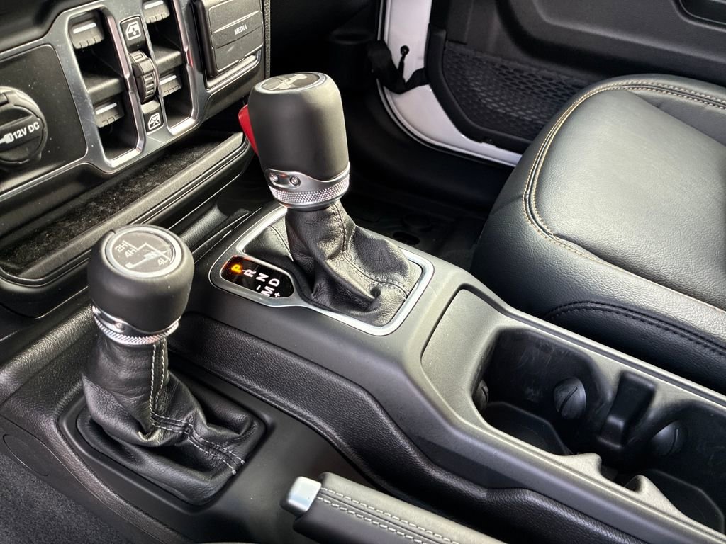 Used 2026 Jeep Wrangler Sahara image 24