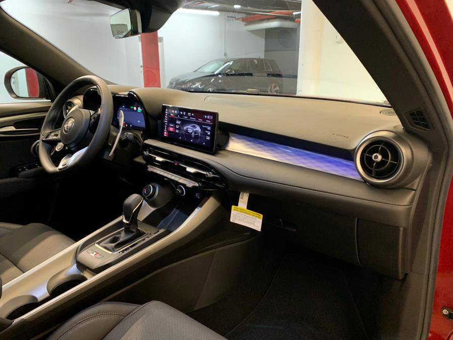 Used 2024 Alfa Romeo Tonale Ti image 65