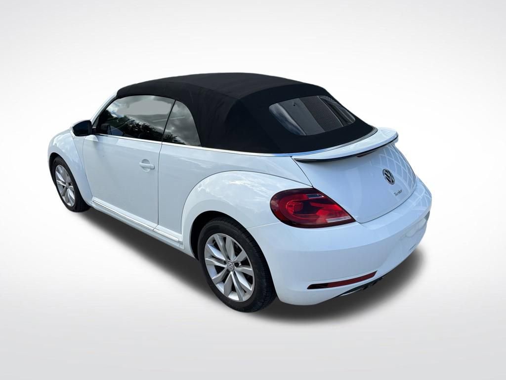 Used 2017 Volkswagen Beetle 1.8T Classic image 6