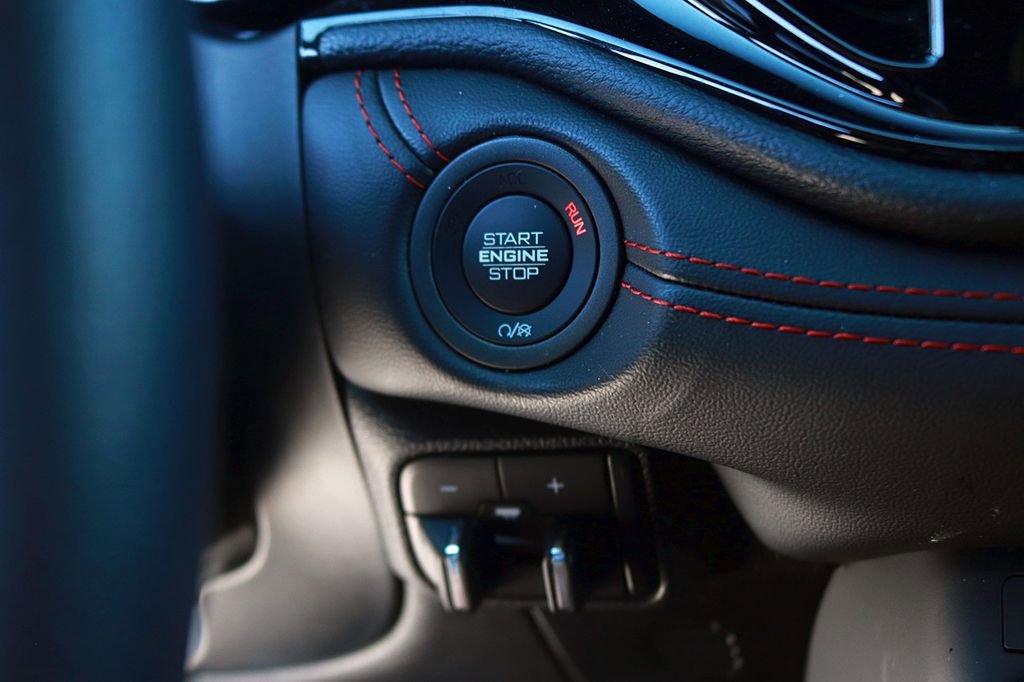 Used 2025 Dodge Durango GT AWD/4WD image 25