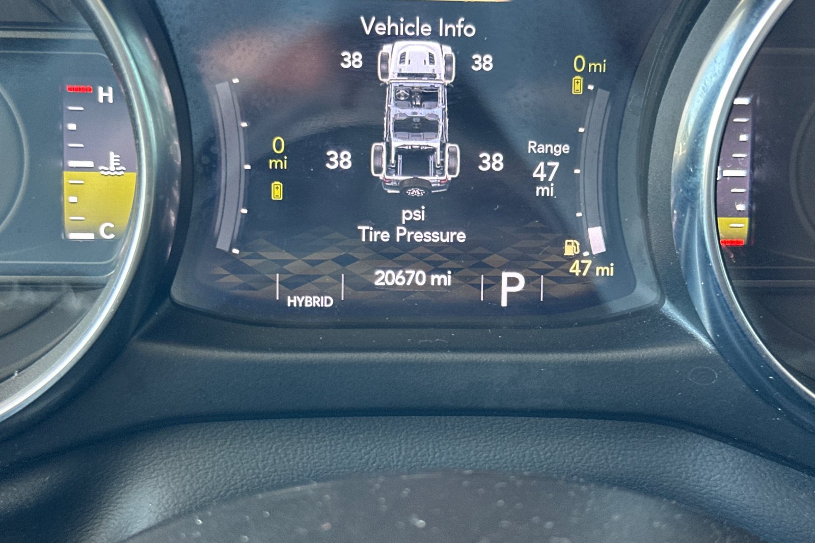 Used 2023 Jeep Wrangler Unlimited Sahara AWD/4WD image 30