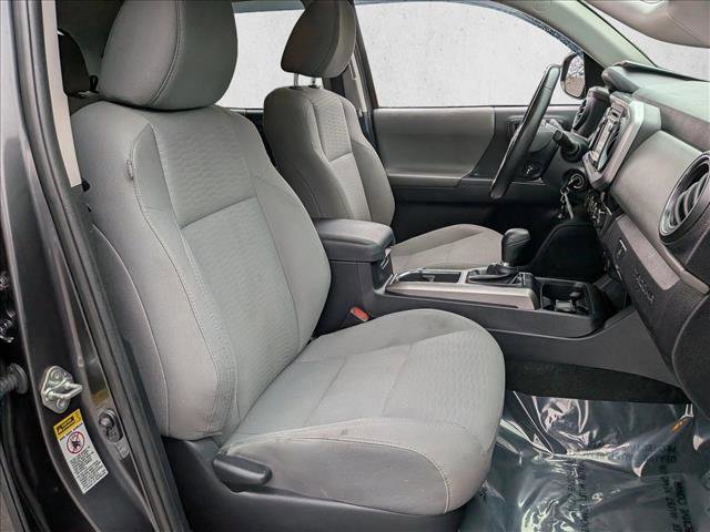 Used 2017 Toyota Tacoma SR5 w/ Tow Package image 21