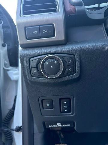 Used 2022 Ford F250 Platinum w/ FX4 Off-Road Package AWD/4WD image 28