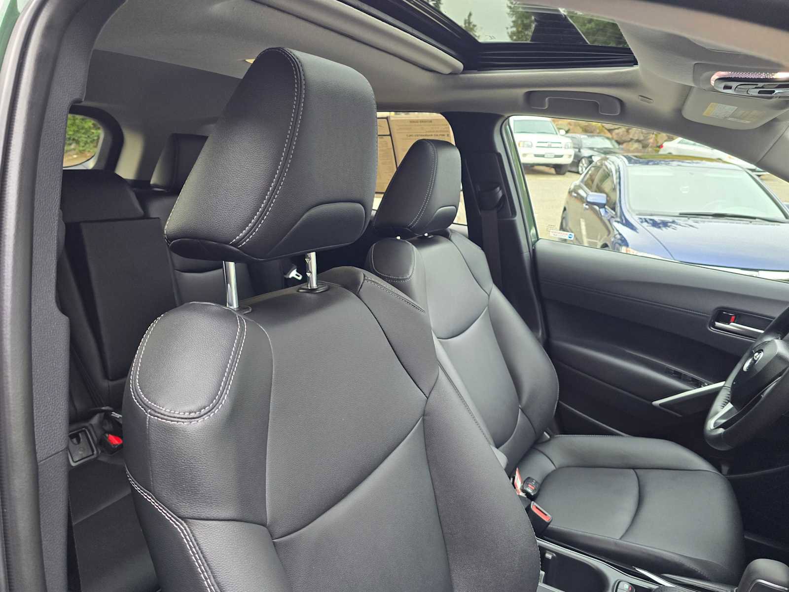 Certified 2025 Toyota Corolla Cross XLE image 13