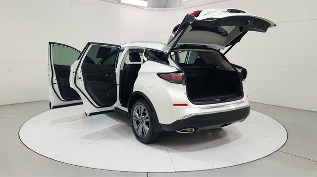 Used 2024 Nissan Murano Platinum w/ Cargo Package image 30