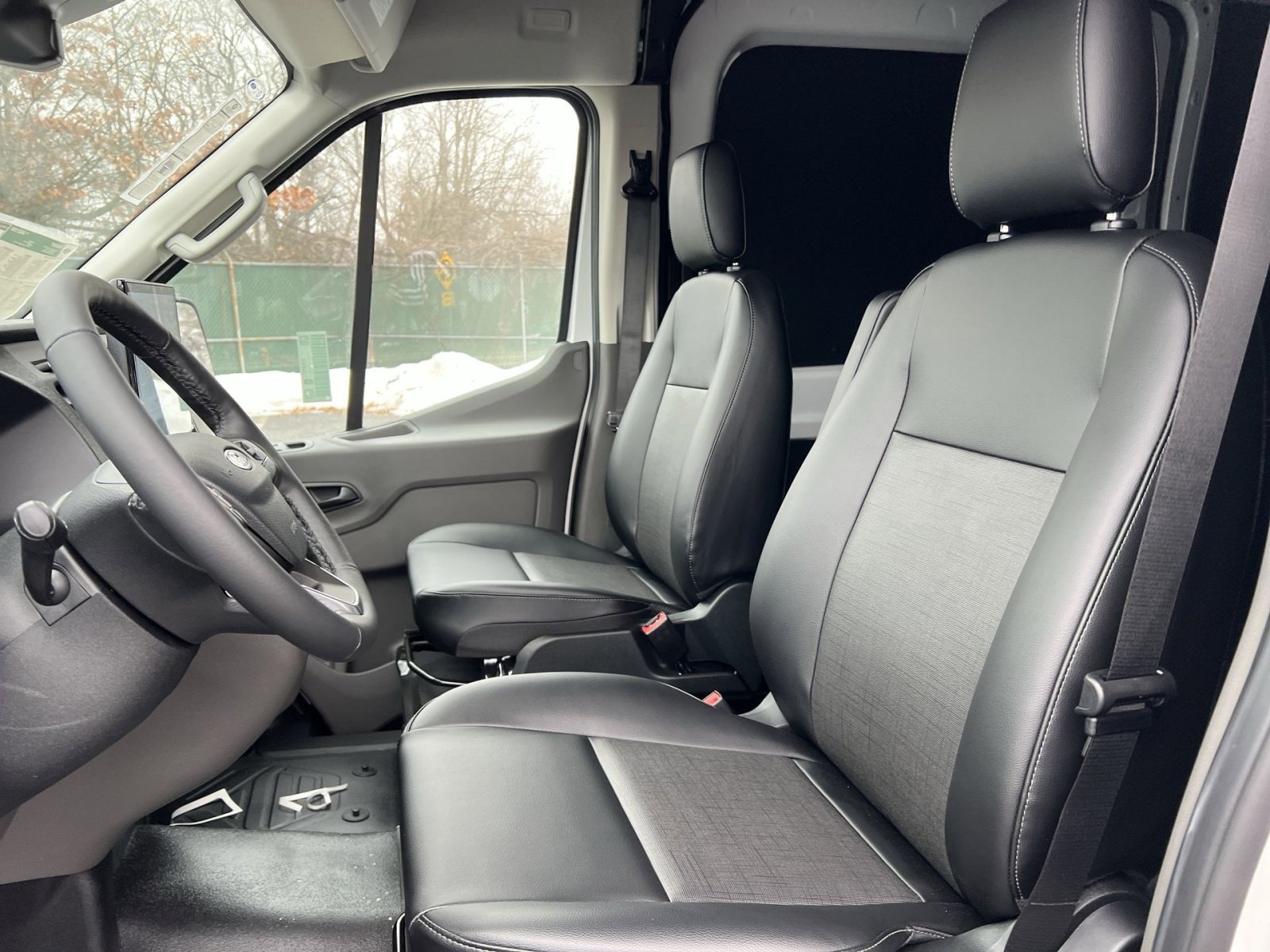 New 2026 Ford Transit 250 148 Medium Roof w/ Load Area Protection Package image 13