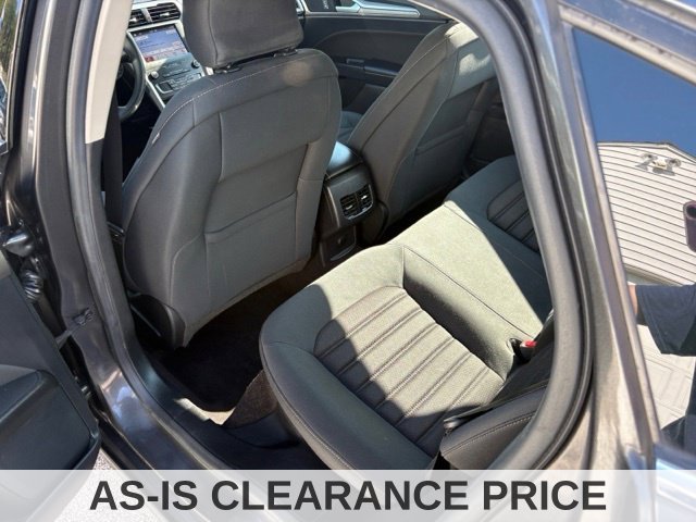 Used 2019 Ford Fusion SE FWD image 39