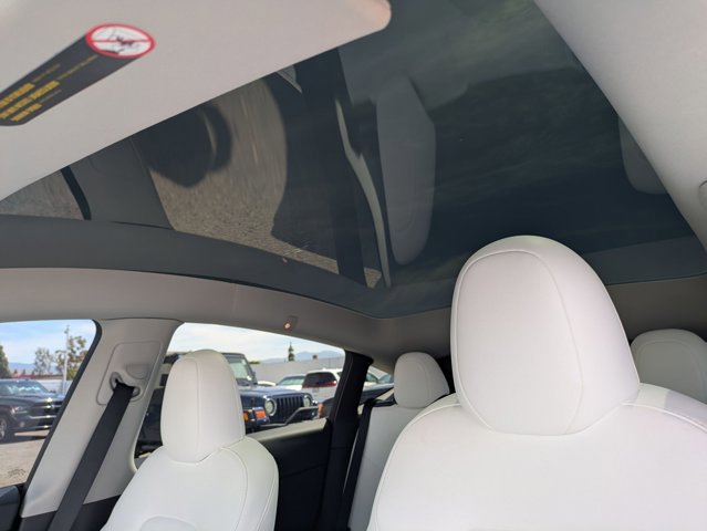 Used 2024 Tesla Model Y Long Range image 16