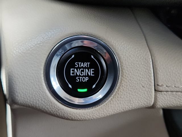 Certified 2023 Buick Envision Preferred FWD image 18