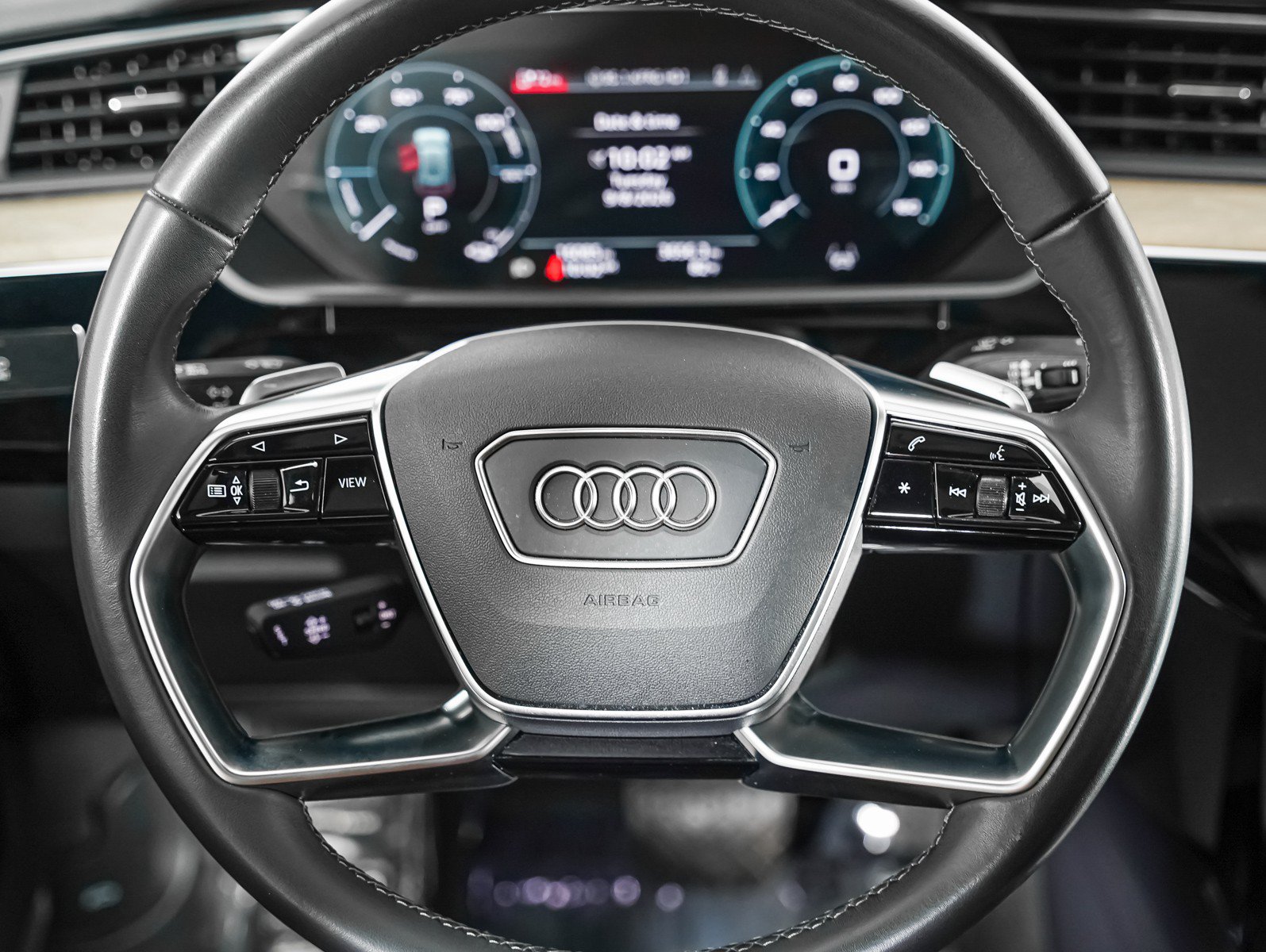 Used 2024 Audi Q8 e-tron Premium Plus w/ Premium Plus Package AWD/4WD image 15