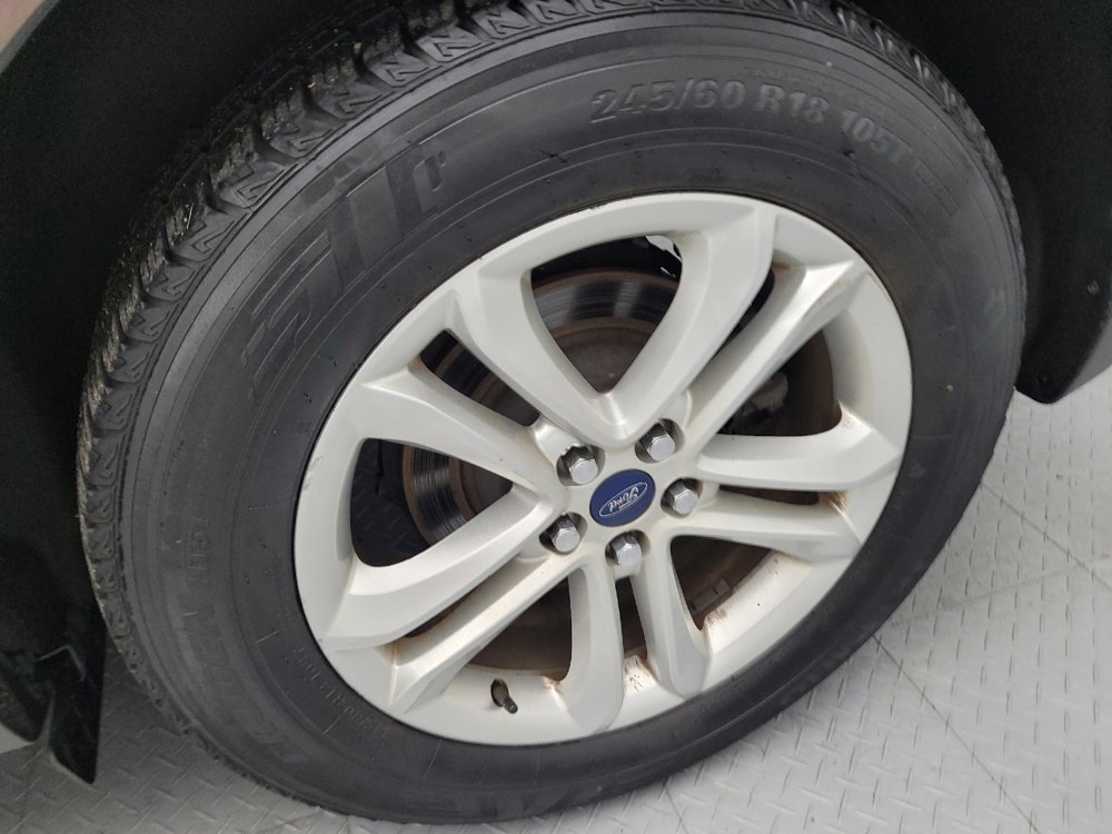 Used 2019 Ford Edge SEL AWD/4WD image 31