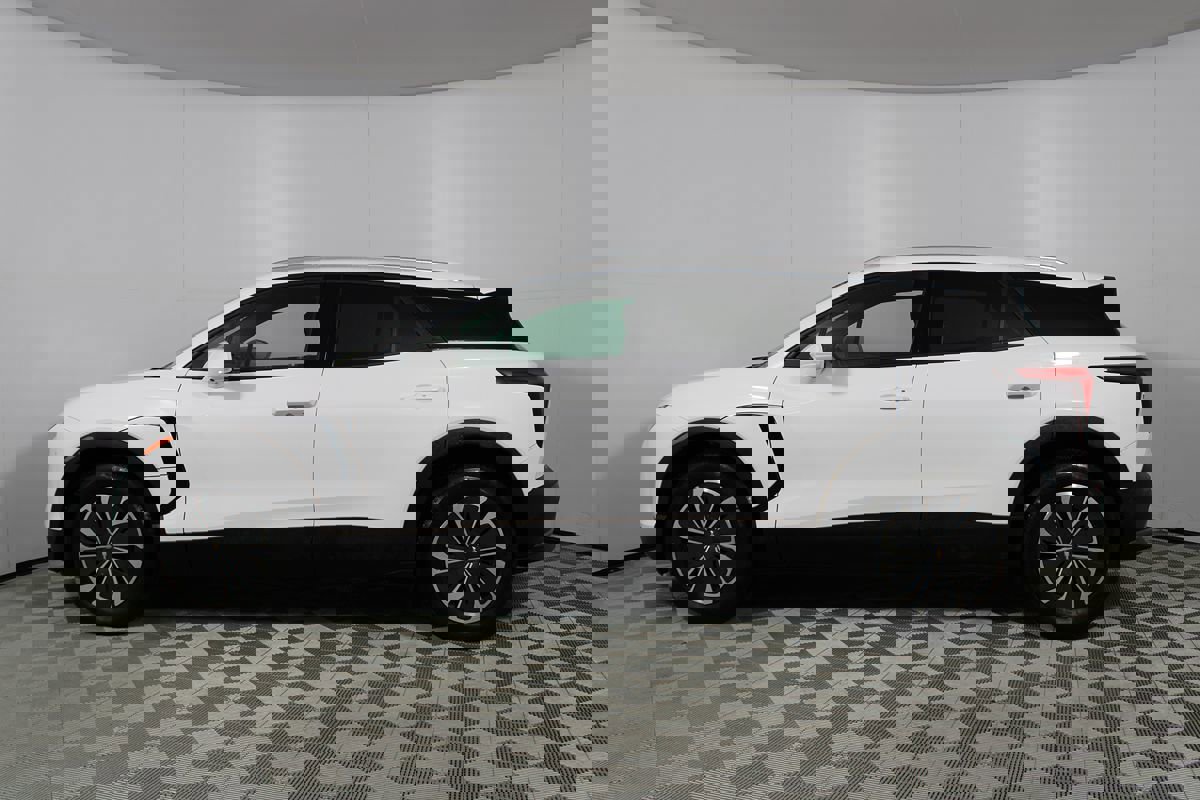 Used 2024 Chevrolet Blazer EV LT image 29