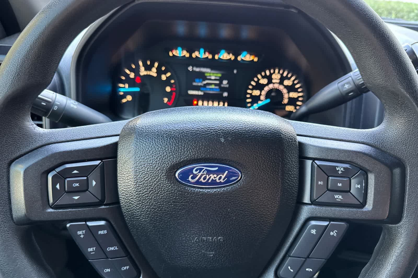 Used 2017 Ford F150 XL w/ Equipment Group 101A Mid RWD image 21