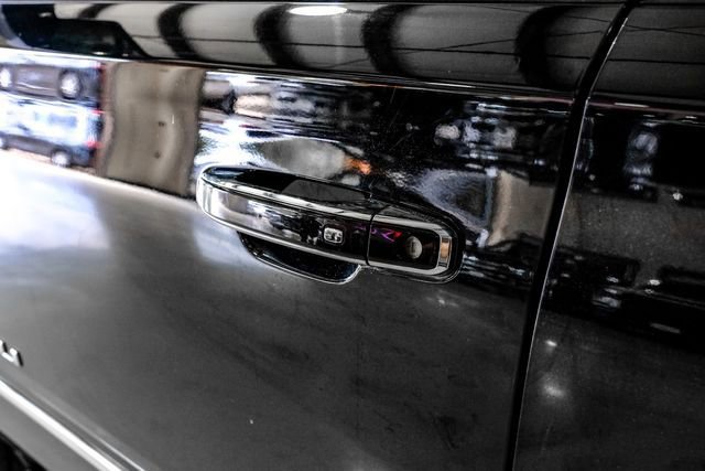 Used 2018 GMC Yukon Denali image 38