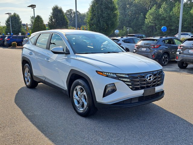 Used 2023 Hyundai Tucson SE AWD/4WD image 4