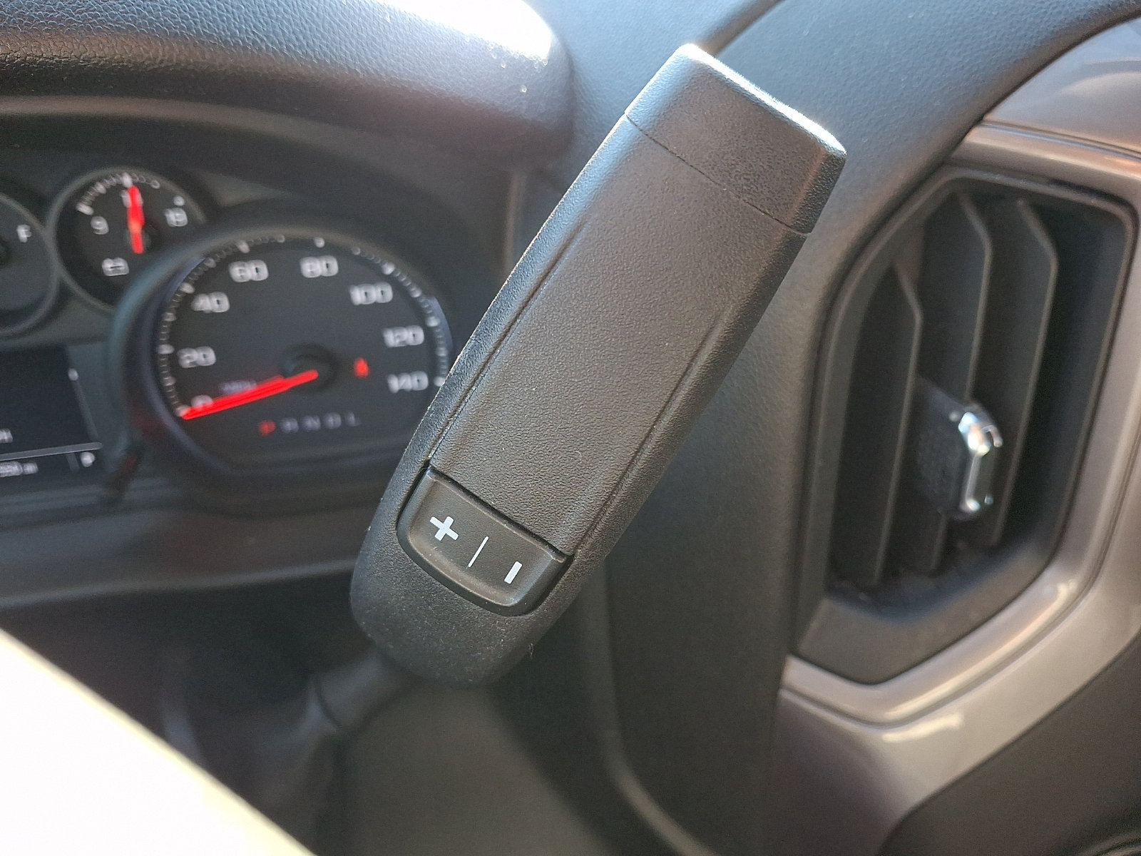 Used 2019 Chevrolet Silverado 1500 Custom Trail Boss w/ Custom Convenience Package AWD/4WD image 14