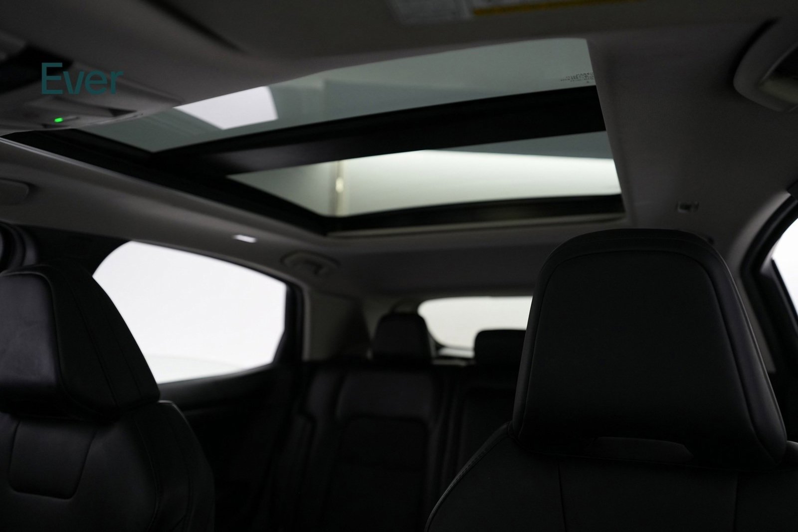 Used 2023 Nissan Ariya AWD image 22