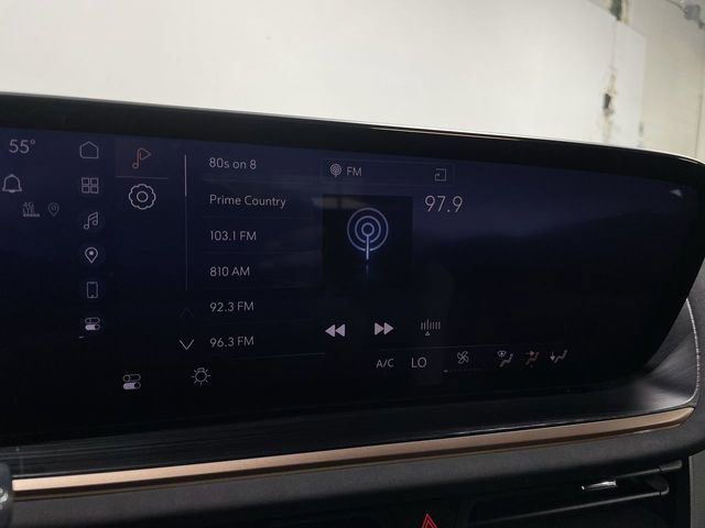 Used 2025 Buick Envision Sport Touring AWD/4WD image 16