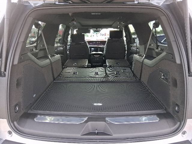New 2026 Cadillac Escalade ESV Luxury w/ Touring Package RWD image 5