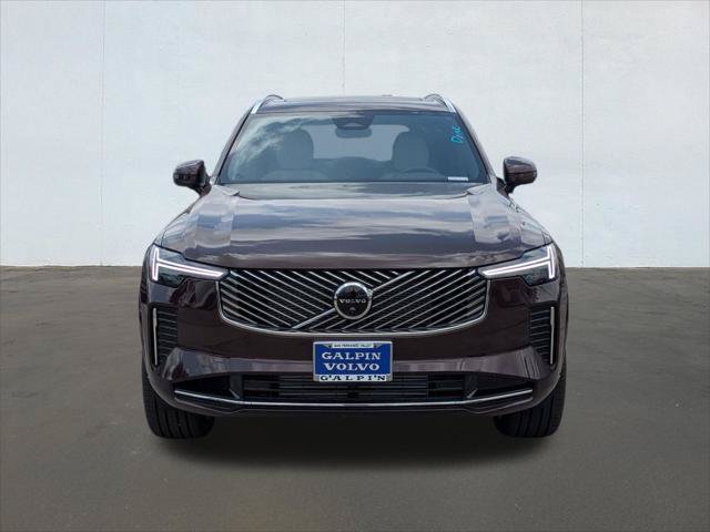 New 2026 Volvo XC90 T8 Plus w/ Protection Package AWD/4WD image 4