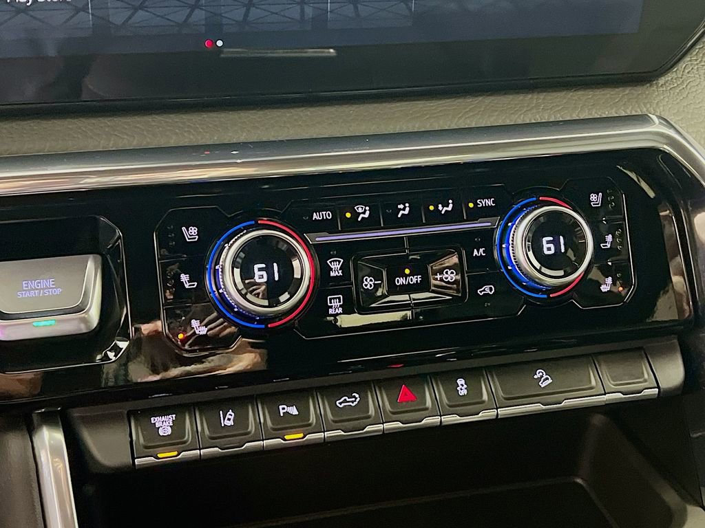 Used 2026 GMC Sierra 2500 Denali w/ Denali Reserve Package image 14