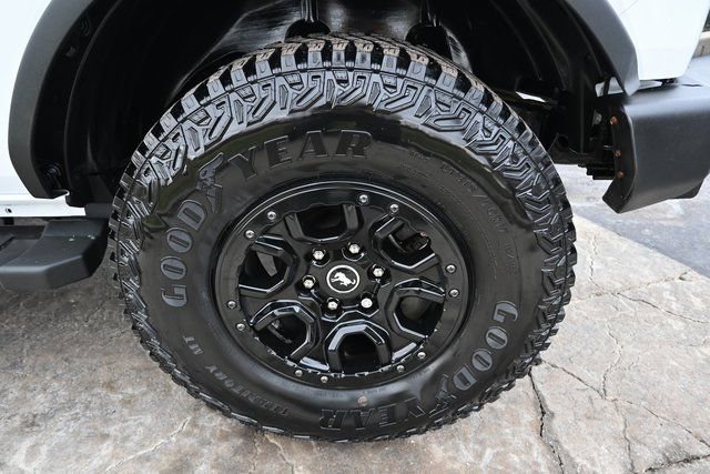 Used 2023 Ford Bronco Wildtrak image 13
