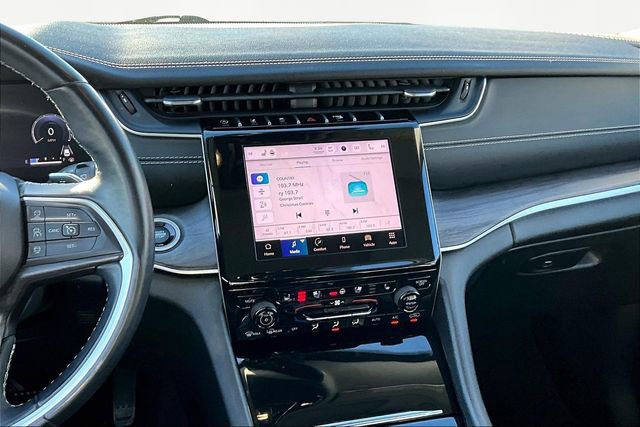 Used 2022 Jeep Grand Cherokee L Limited w/ Luxury Tech Group II image 9