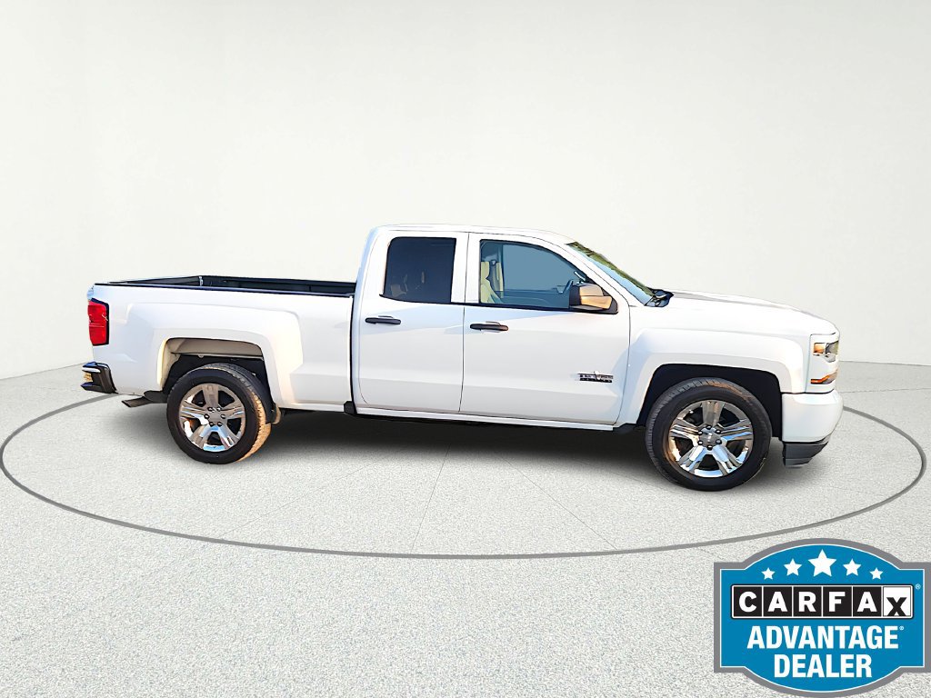 Used 2018 Chevrolet Silverado 1500 Custom w/ Texas Edition RWD image 11