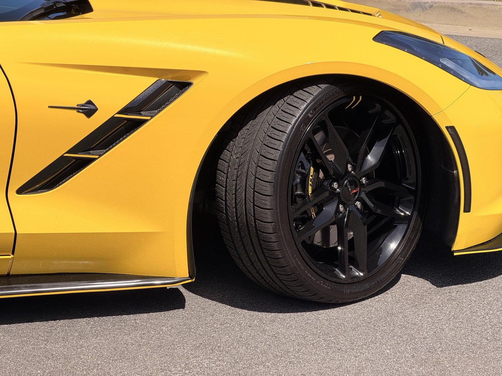 Used 2019 Chevrolet Corvette Stingray Convertible Z51 2LT RWD image 5