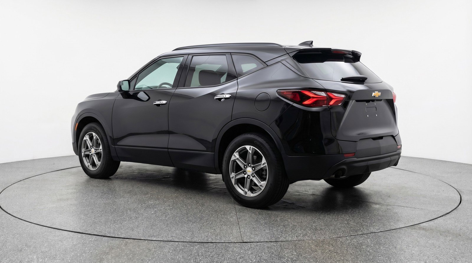 Used 2025 Chevrolet Blazer LT FWD image 6