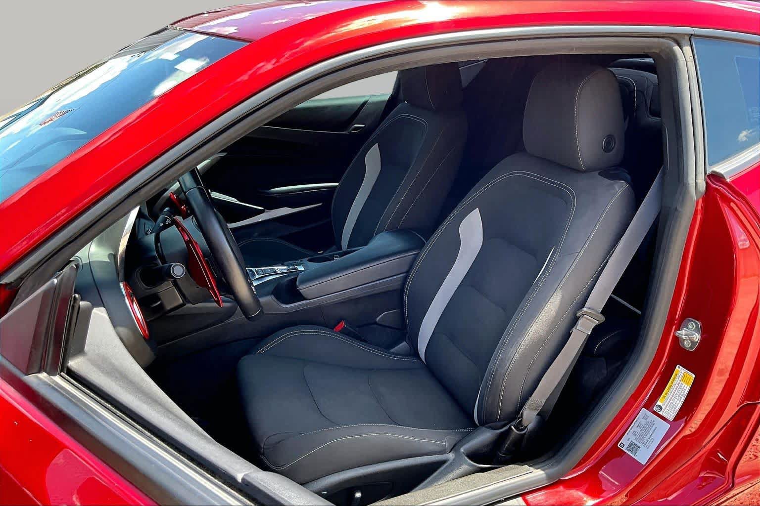 Used 2021 Chevrolet Camaro LT w/ RS Package RWD image 10
