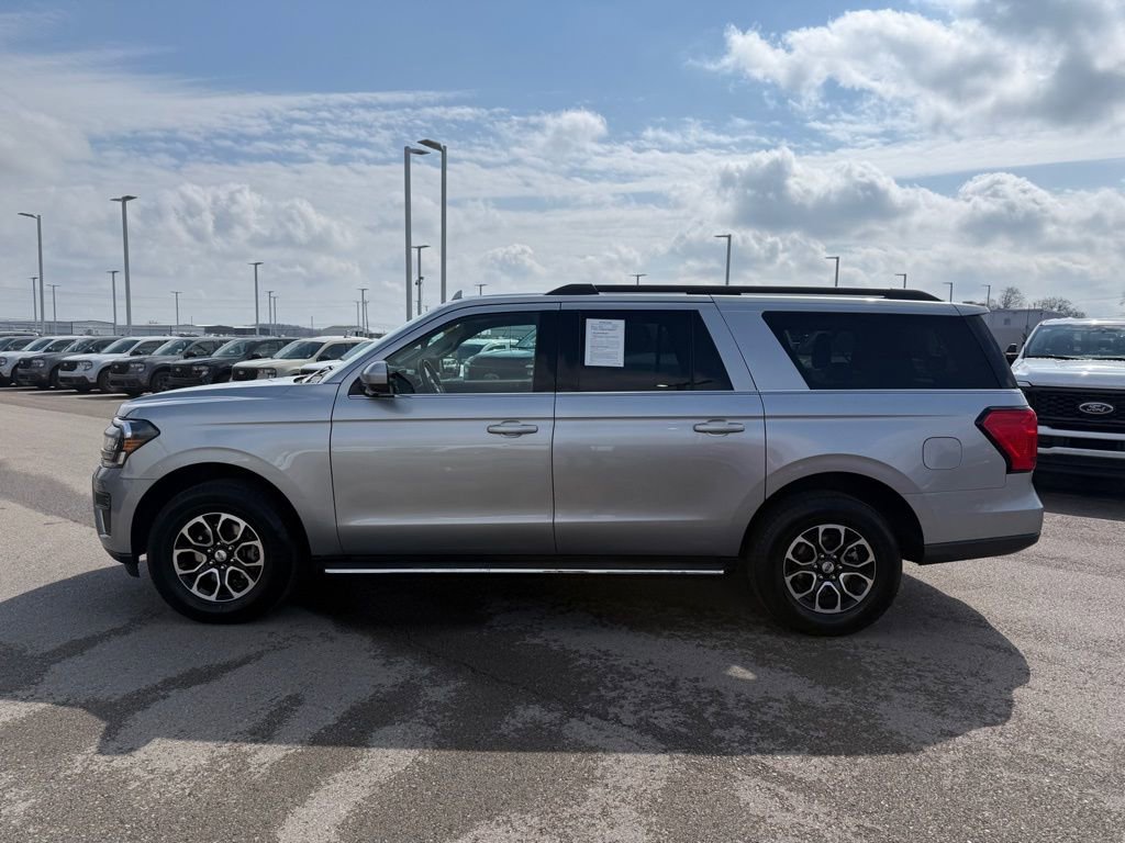 Used 2023 Ford Expedition Max XLT image 37